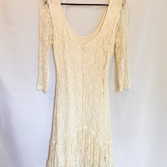 Lacy White Dress from Urban Outfitters - Picture 6 of 9